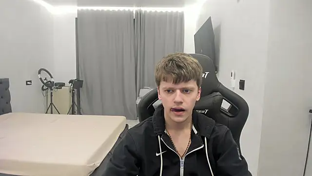 Snapshot of bonekoambalabu chatting on February 19, 2026, 4:14 pm bonekoambalabu online show from February 19, 2026, 4:14 pm