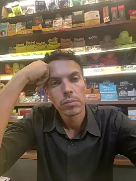 Snapshot of Naldopaugrand chatting on February 2, 2026, 11:36 pm Naldopaugrand online show from February 2, 2026, 11:36 pm