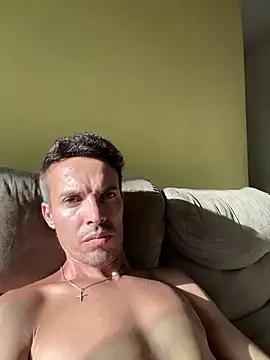 Snapshot of Naldopaugrand chatting on February 13, 2026, 10:33 am Naldopaugrand online show from February 13, 2026, 10:33 am