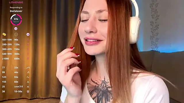 Snapshot of BlondeBun chatting on February 17, 2026, 7:53 pm BlondeBun online show from February 17, 2026, 7:53 pm