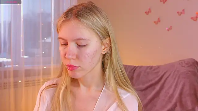 Snapshot of SirenThalassa chatting on February 6, 2026, 7:02 am SirenThalassa online show from February 6, 2026, 7:02 am