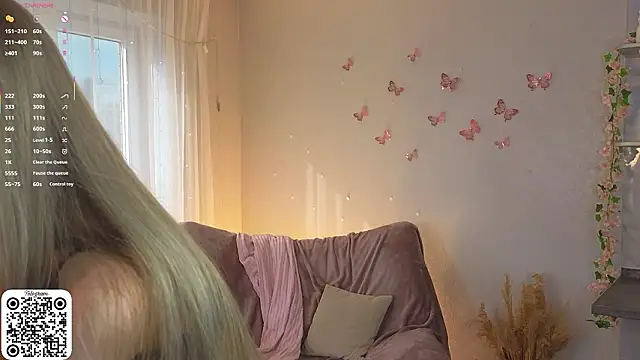 Snapshot of SirenThalassa chatting on March 3, 2026, 7:25 am SirenThalassa online show from March 3, 2026, 7:25 am