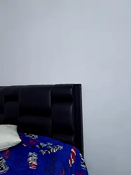 FatimaVelvet online show from March 27, 2026, 5:24 am