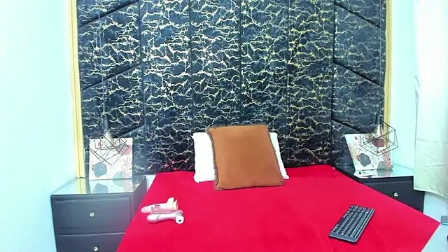 Snapshot of AlahiaEvansz chatting on January 6, 2026, 3:10 am AlahiaEvansz online show from January 6, 2026, 3:10 am