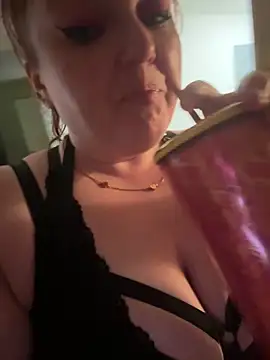 KittyCreamKisses online show from March 9, 2026, 3:54 am