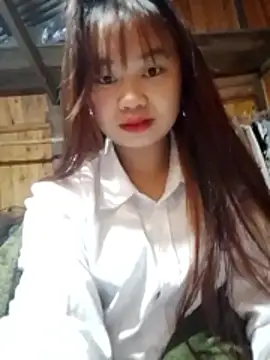 Snapshot of _Bong_02 chatting on January 14, 2026, 11:09 pm Bong 02 online show from January 14, 2026, 11:09 pm