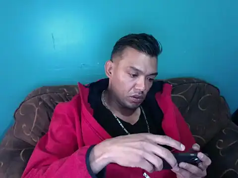 Snapshot of latinomoreno95 chatting on January 8, 2026, 7:49 pm latinomoreno95 online show from January 8, 2026, 7:49 pm