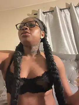 cumforyannna online show from May 8, 2026, 11:37 am