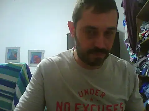 Johnnyhotlatmale online show from January 10, 2026, 8:43 pm