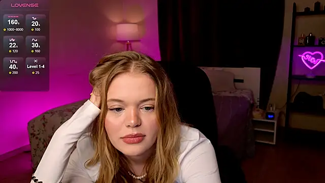 Snapshot of Elioraa chatting on January 10, 2026, 2:41 pm Elioraa online show from January 10, 2026, 2:41 pm