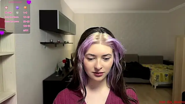 Dia DeAmas online show from April 17, 2026, 11:24 am