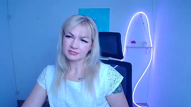 Madonna Fire online show from March 29, 2026, 6:57 am