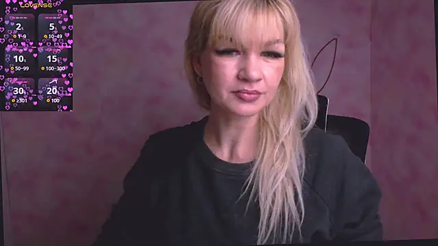 Snapshot of Madonna_Fire chatting on April 23, 2026, 11:53 am Madonna Fire online show from April 23, 2026, 11:53 am