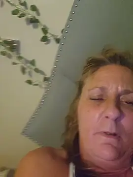 HotAzMilf online show from April 12, 2026, 8:41 am