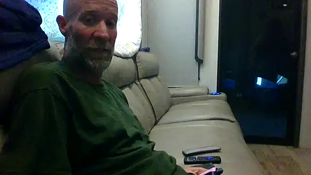 tittycum3636 online show from January 5, 2026, 9:29 pm