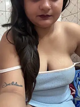 Snapshot of Curvy_Anaya chatting on June 5, 2026, 6:52 am Curvy Anaya online show from June 5, 2026, 6:52 am