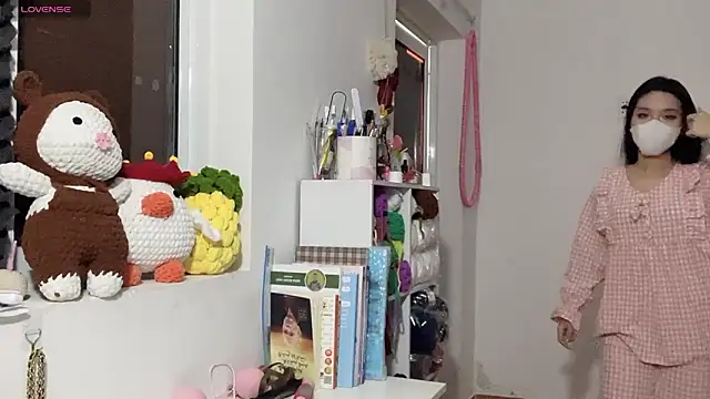 Tieu-May online show from April 7, 2026, 5:30 am