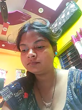 Snapshot of Romance_Aliya chatting on February 4, 2026, 11:31 pm Romance Aliya online show from February 4, 2026, 11:31 pm