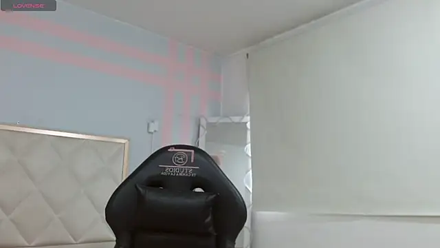 LUAR TAY online show from March 20, 2026, 7:19 pm