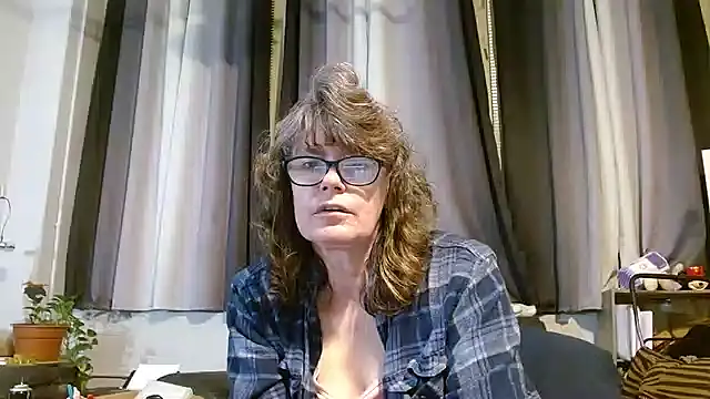 ladylavende3 online show from March 20, 2025, 4:29 am