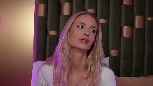 AmeliaAngel online show from September 25, 2025, 5:00 am