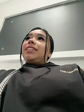 Liaevans   online show from January 9, 2026, 6:21 pm