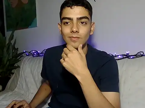 Snapshot of Colombian0baby chatting on January 14, 2026, 9:20 pm Colombian0baby online show from January 14, 2026, 9:20 pm