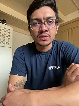 GostosoRS25 online show from July 11, 2026, 3:37 pm