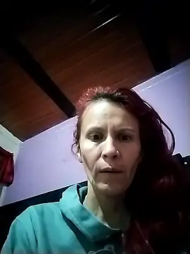 Snapshot of cintia_love chatting on January 9, 2026, 4:04 am cintia love online show from January 9, 2026, 4:04 am