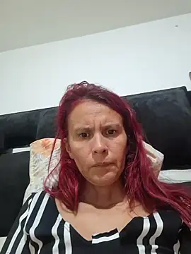 cintia love online show from March 18, 2026, 10:13 pm