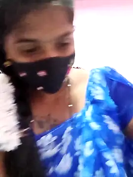 Snapshot of Tamil_Hot_Anu chatting on April 19, 2026, 6:13 am Tamil Hot Anu online show from April 19, 2026, 6:13 am