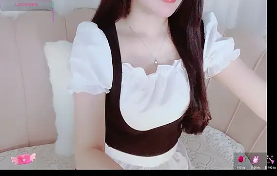 Snapshot of Junnatalie__ chatting on April 9, 2026, 5:29 am Junnatalie online show from April 9, 2026, 5:29 am