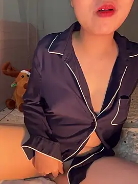 Snapshot of Bong_lovelyy chatting on January 8, 2026, 1:08 am Bong lovelyy online show from January 8, 2026, 1:08 am