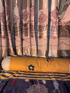 Snapshot of Bong_lovelyy chatting on January 12, 2026, 5:12 am Bong lovelyy online show from January 12, 2026, 5:12 am