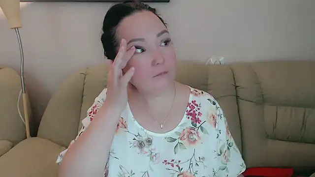 infinity loveliness online show from October 14, 2025, 5:19 am