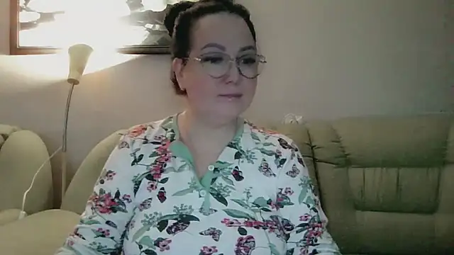 infinity loveliness online show from April 9, 2026, 6:52 am