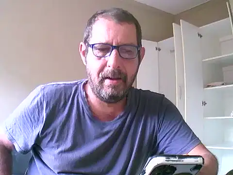 Snapshot of palmview2 chatting on March 31, 2026, 5:41 am palmview2 online show from March 31, 2026, 5:41 am