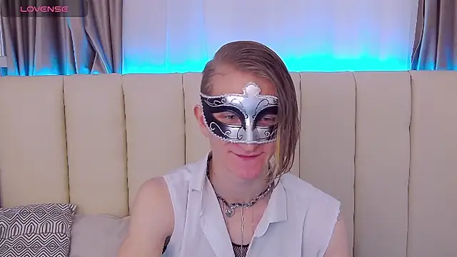 ArnoldRizzo online show from January 11, 2026, 7:57 am