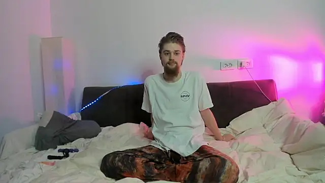 Lev Miller online show from February 10, 2026, 3:32 am