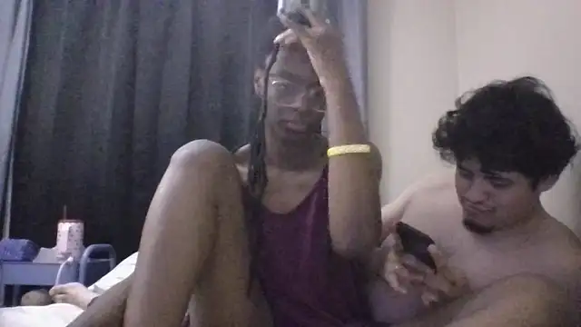 Snapshot of rueeentony chatting on January 10, 2026, 3:30 am rueeentony online show from January 10, 2026, 3:30 am