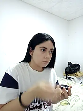 Snapshot of SweetAlbedo chatting on February 7, 2026, 12:14 am SweetAlbedo online show from February 7, 2026, 12:14 am