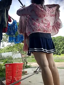 Snapshot of lina_loveee chatting on May 21, 2026, 9:27 am lina loveee online show from May 21, 2026, 9:27 am
