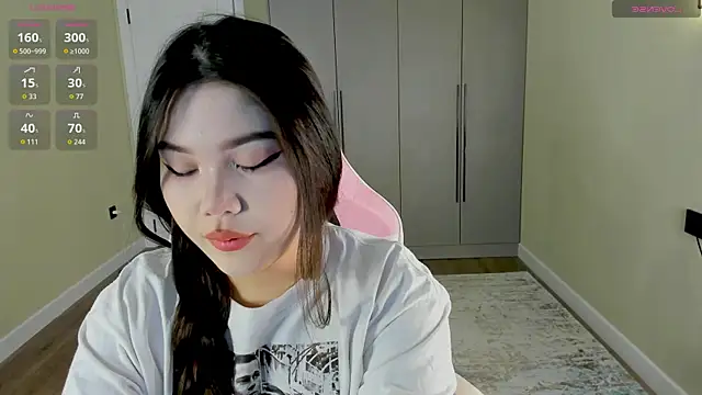 Snapshot of Aiko_mainee chatting on January 14, 2026, 3:23 am Aiko mainee online show from January 14, 2026, 3:23 am