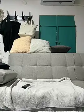 Snapshot of lriana_miller chatting on February 19, 2026, 1:45 am lriana miller online show from February 19, 2026, 1:45 am