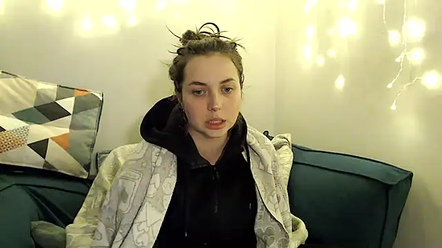 Julia GraceOF online show from January 16, 2026, 7:18 pm