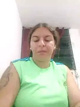 Snapshot of Caridad30 chatting on January 14, 2026, 4:40 am Caridad30 online show from January 14, 2026, 4:40 am