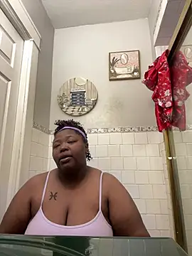 Snapshot of Chocolatebunnyxx96 chatting on March 4, 2026, 4:24 pm Chocolatebunnyxx96 online show from March 4, 2026, 4:24 pm