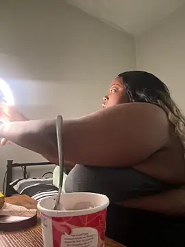 Snapshot of Chocolatebunnyxx96 chatting on March 15, 2026, 3:18 pm Chocolatebunnyxx96 online show from March 15, 2026, 3:18 pm