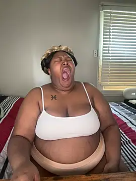 Snapshot of Chocolatebunnyxx96 chatting on April 2, 2026, 6:38 pm Chocolatebunnyxx96 online show from April 2, 2026, 6:38 pm