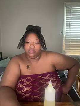 Snapshot of Chocolatebunnyxx96 chatting on April 13, 2026, 6:02 pm Chocolatebunnyxx96 online show from April 13, 2026, 6:02 pm